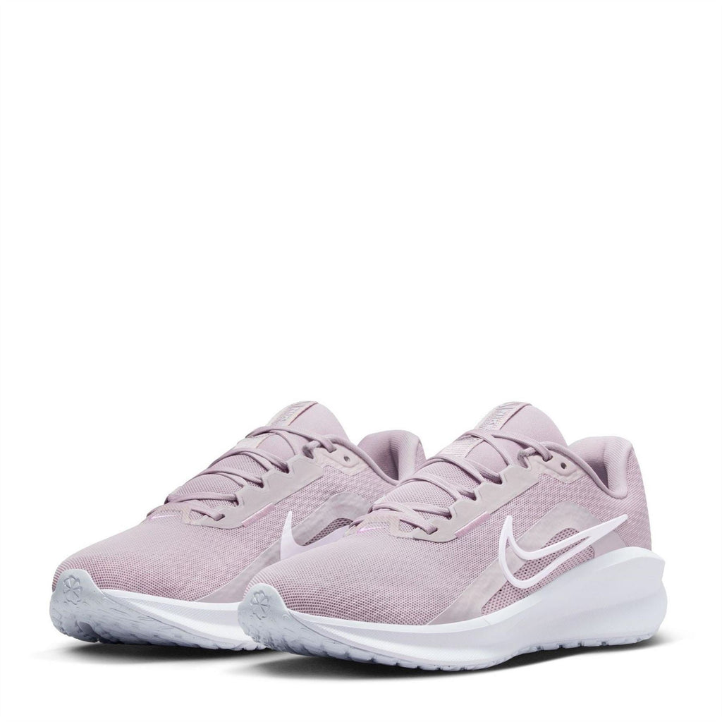 Nike Womens 13 Road Running Shoes