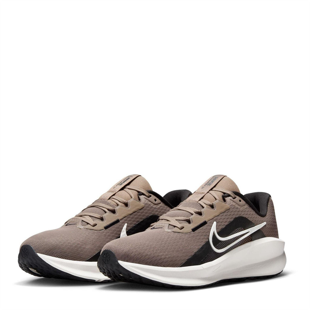 Nike Womens 13 Road Running Shoes