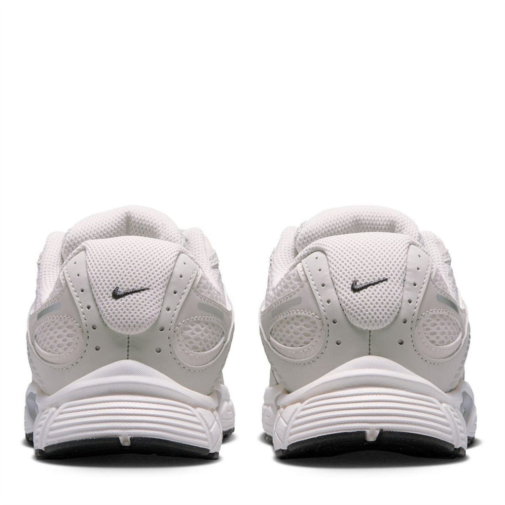 Nike V5 Runner Low Top Textured Sneakers